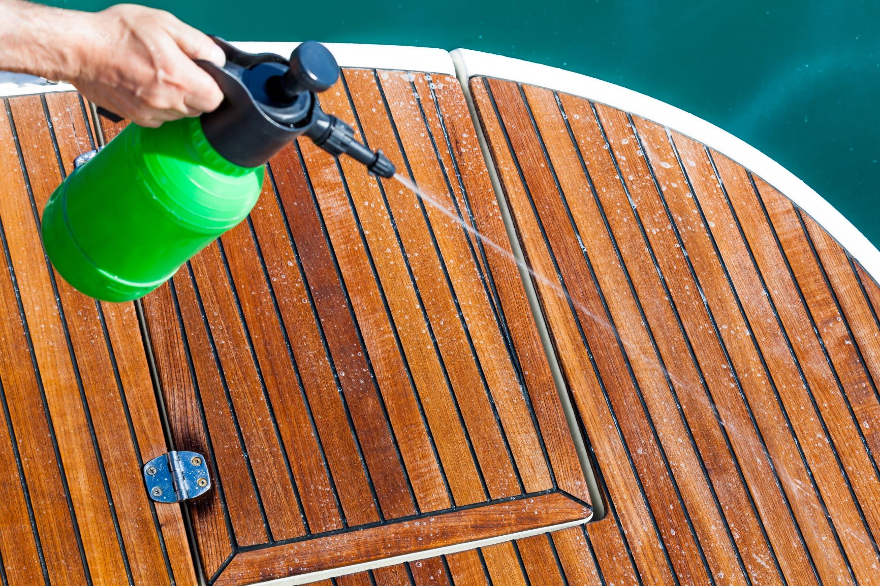 Should I Hire a Professional to Install Vinyl Marine Flooring?